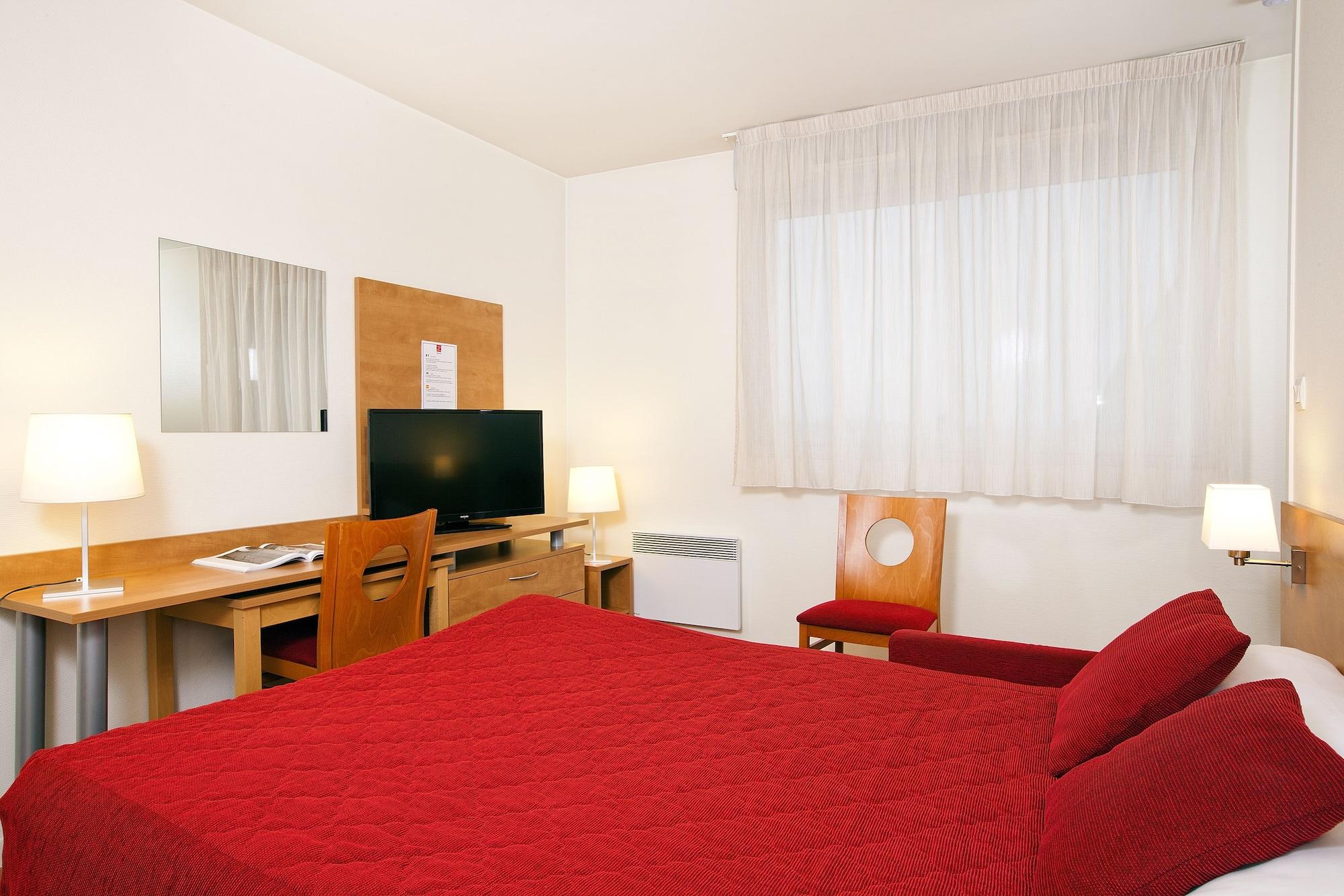 Sejours & Affaires Rennes Villa Camilla Exterior photo