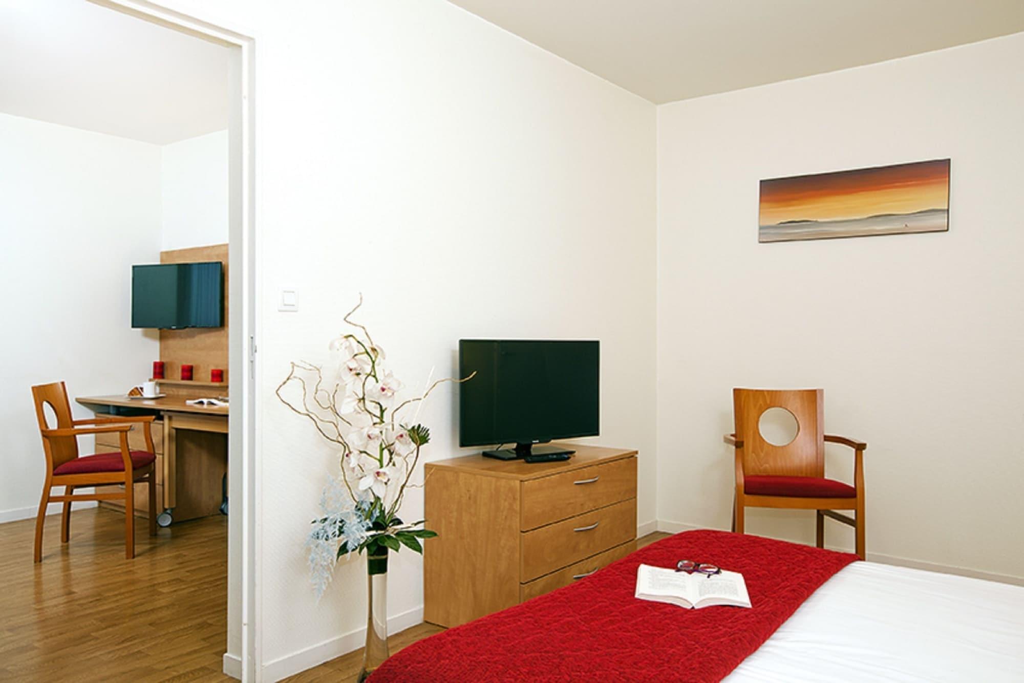 Sejours & Affaires Rennes Villa Camilla Exterior photo